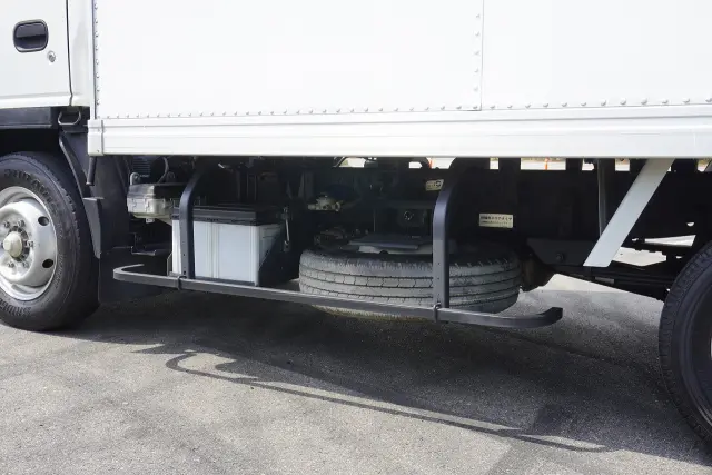 いすゞ エルフ TPG-NHR85AN(2WD)の写真27