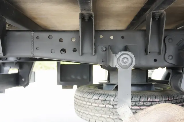 いすゞ エルフ TPG-NHR85AN(2WD)の写真31