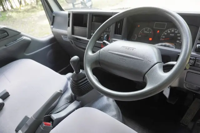 マツダ タイタン TRG-LHS85A(4WD)の写真3