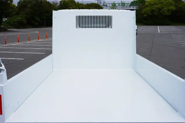 三菱 キャンター TPG-FBA30(2WD)の写真5