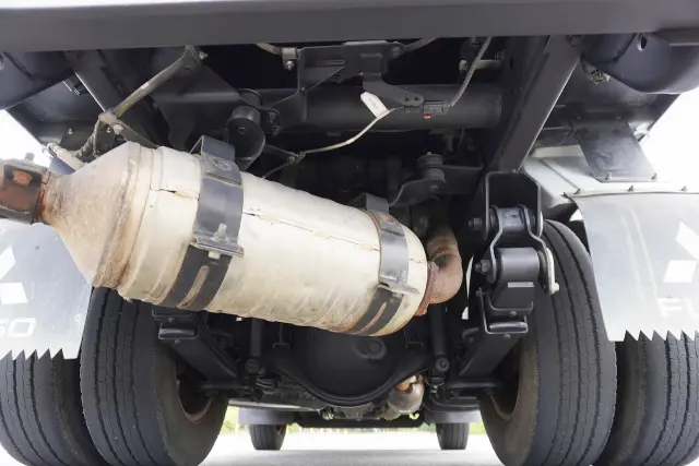 三菱 キャンター TPG-FBA30(2WD)の写真6