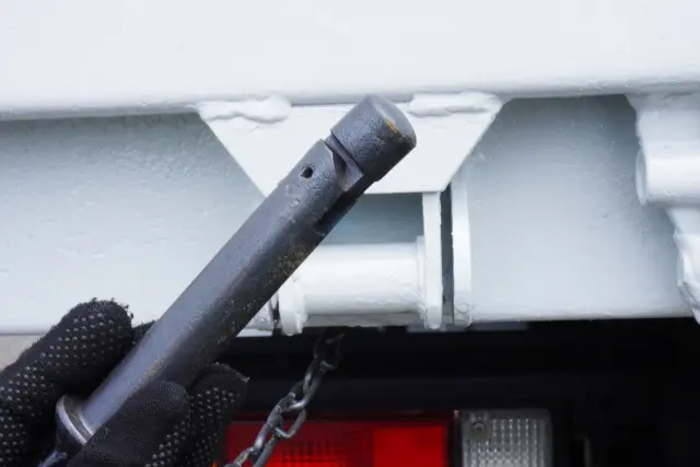 三菱 キャンター TPG-FBA30(2WD)の写真14