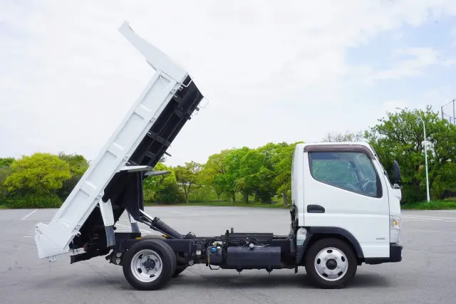 三菱 キャンター TPG-FBA30(2WD)の写真16