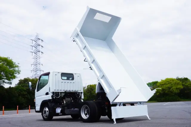 三菱 キャンター TPG-FBA30(2WD)の写真18