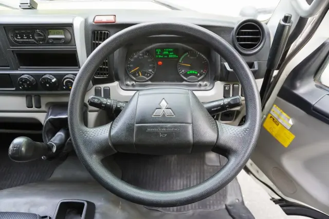 三菱 キャンター TPG-FBA30(2WD)の写真41