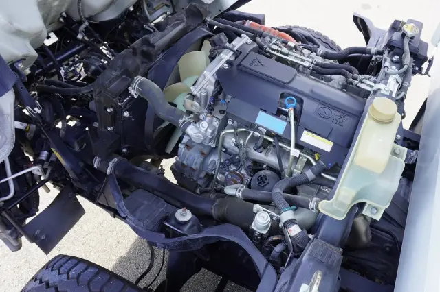 三菱 キャンター TPG-FBA30(2WD)の写真24