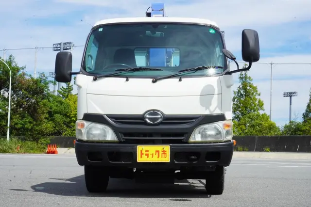 日野 デュトロ SKG-XZU650M(2WD)の写真9