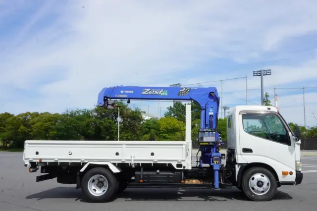 日野 デュトロ SKG-XZU650M(2WD)の写真11