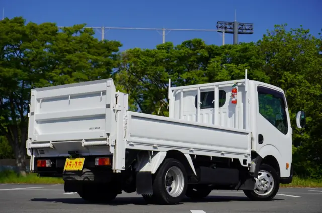 日産 アトラス TKG-SZ2F24(2WD)の写真2