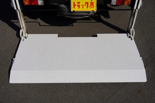 日産 アトラス TKG-SZ2F24(2WD)の写真6