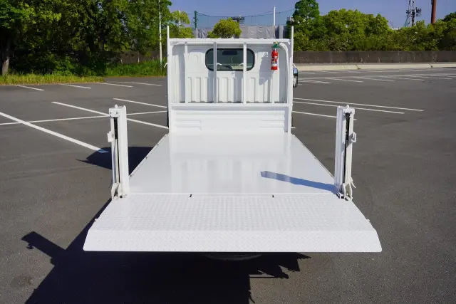 日産 アトラス TKG-SZ2F24(2WD)の写真16