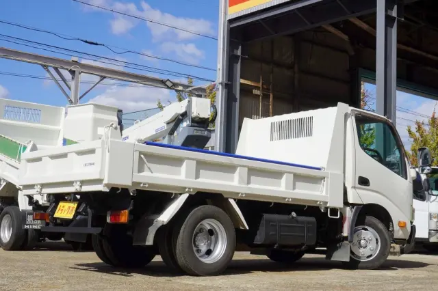 日野 デュトロ TKG-XZC610T(2WD)の写真2