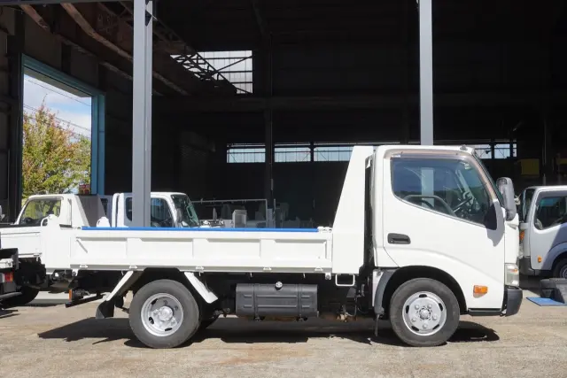 日野 デュトロ TKG-XZC610T(2WD)の写真11