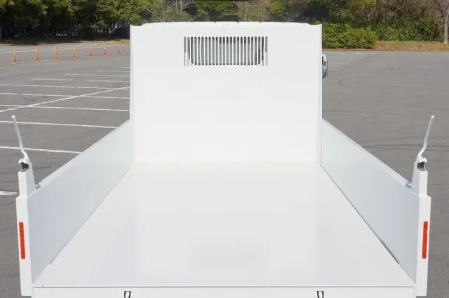 三菱 キャンター 2PG-FBA60(2WD)の写真5