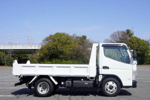 三菱 キャンター 2PG-FBA60(2WD)の写真11