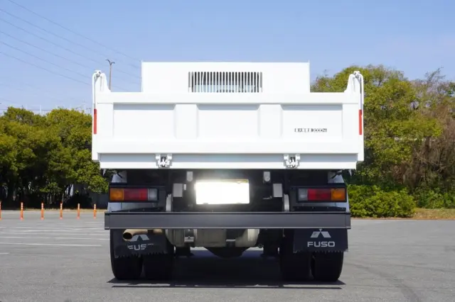 三菱 キャンター 2PG-FBA60(2WD)の写真12