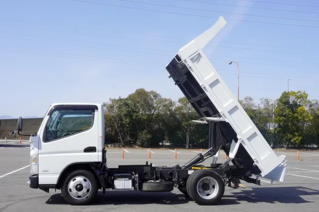 三菱 キャンター 2PG-FBA60(2WD)の写真21