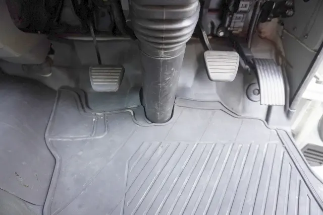 三菱 キャンター 2PG-FBA60(2WD)の写真42