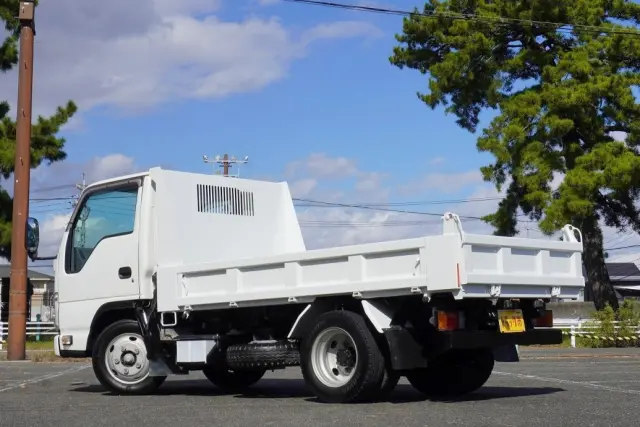 いすゞ エルフ TPG-NJR85AD(2WD)の写真13