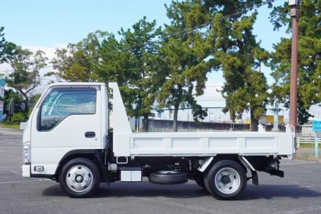 いすゞ エルフ TPG-NJR85AD(2WD)の写真14