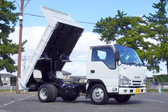 いすゞ エルフ TPG-NJR85AD(2WD)の写真17