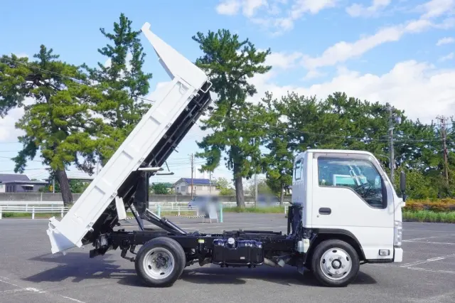 いすゞ エルフ TPG-NJR85AD(2WD)の写真18