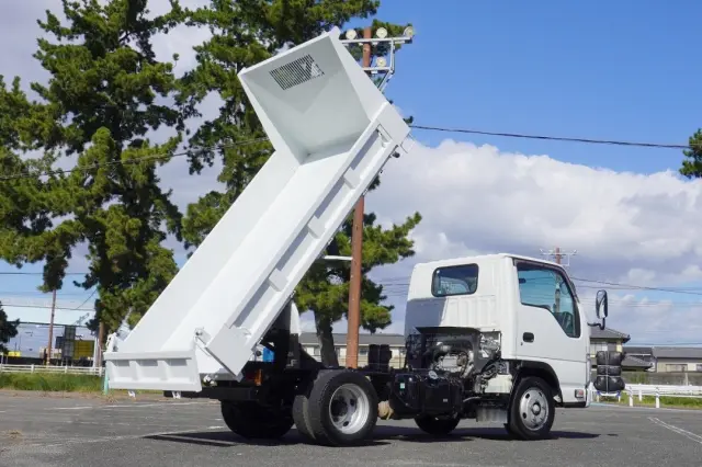 いすゞ エルフ TPG-NJR85AD(2WD)の写真19