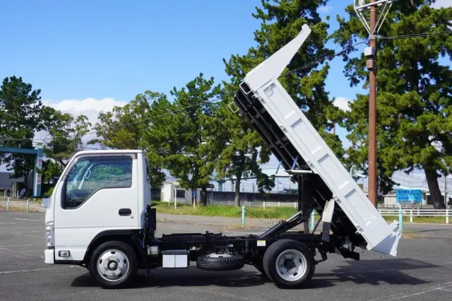 いすゞ エルフ TPG-NJR85AD(2WD)の写真22