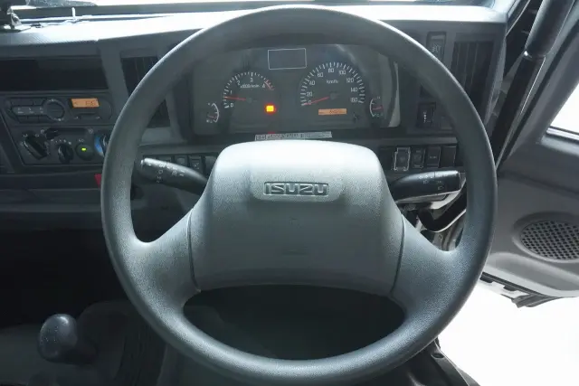 いすゞ エルフ TPG-NJR85AD(2WD)の写真41