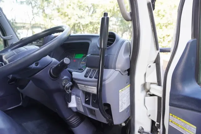 三菱 キャンター TKG-FBA30(2WD)の写真43