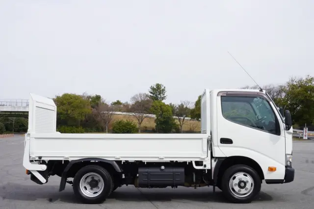 日野 デュトロ TKG-XZC605m(2WD)の写真9