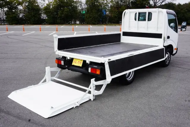 日野 デュトロ TKG-XZC605m(2WD)の写真17