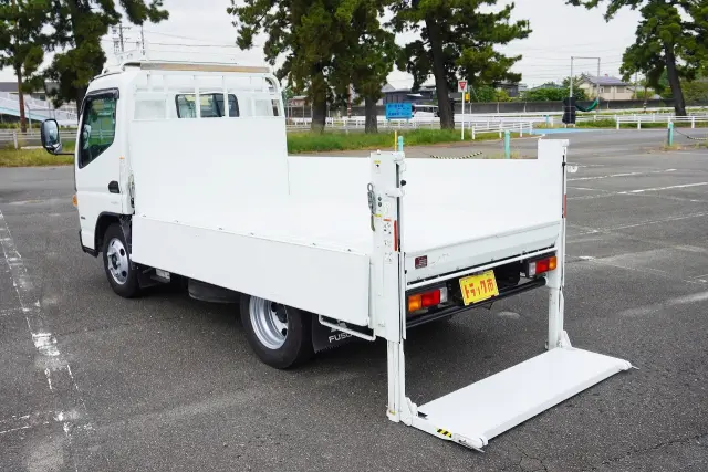 三菱 キャンター 2PG-FEAV0(2WD)の写真19