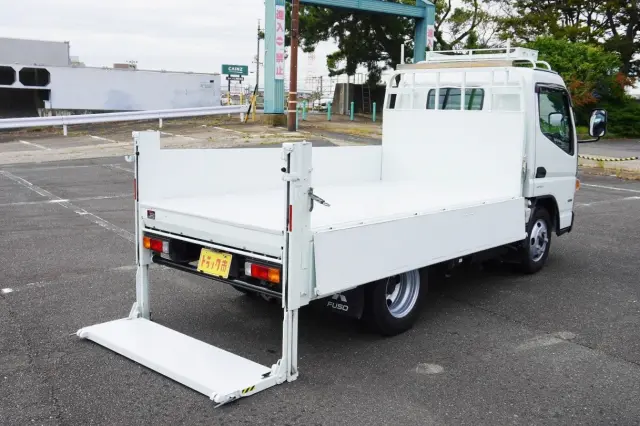 三菱 キャンター 2PG-FEAV0(2WD)の写真20
