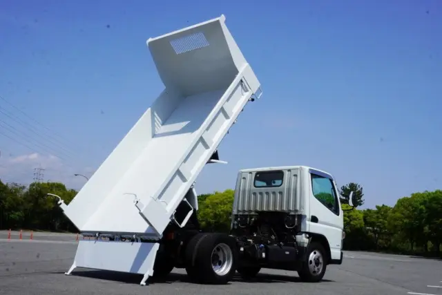 三菱 キャンター TKG-FBA60(2WD)の写真2