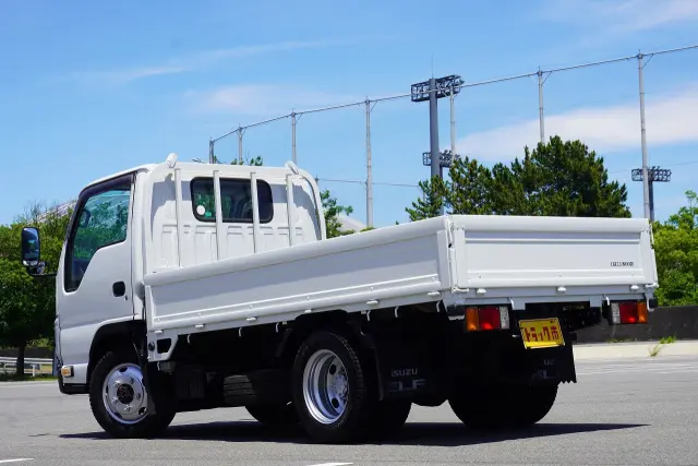 いすゞ エルフ TKG-NJS85A(4WD)の写真11