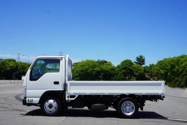 いすゞ エルフ TKG-NJS85A(4WD)の写真12