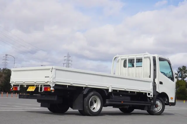 トヨタ トヨエース TKG-XZU775(4WD)の写真2