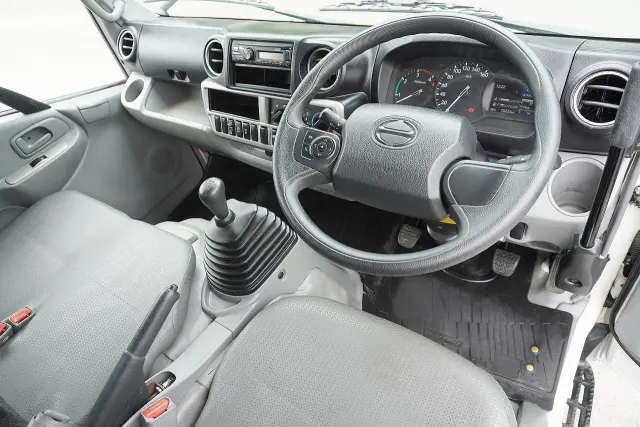 日野 デュトロ 2KG-XZU675T(4WD)の写真3