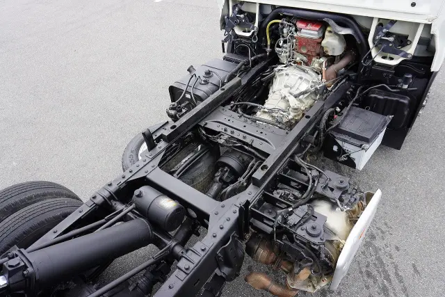 日野 デュトロ 2KG-XZU675T(4WD)の写真29