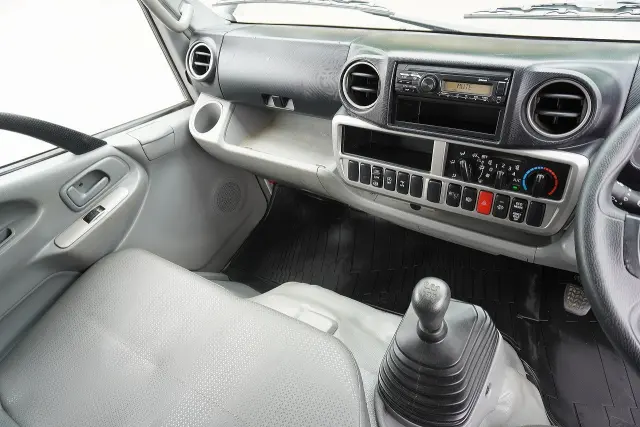 日野 デュトロ 2KG-XZU675T(4WD)の写真43