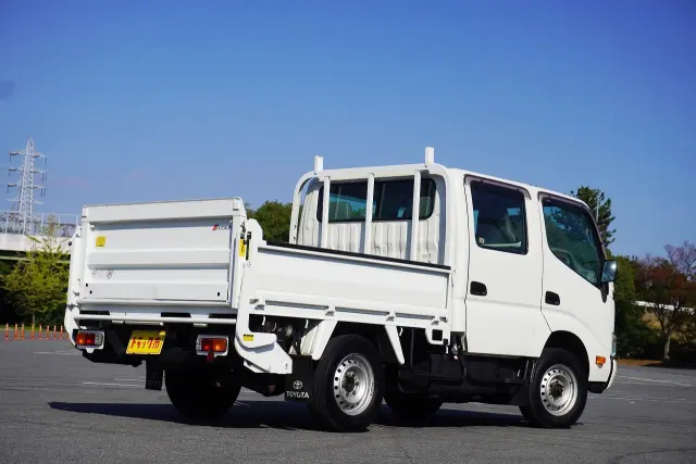 トヨタ ダイナ ADF-KDY281(4WD)の写真2