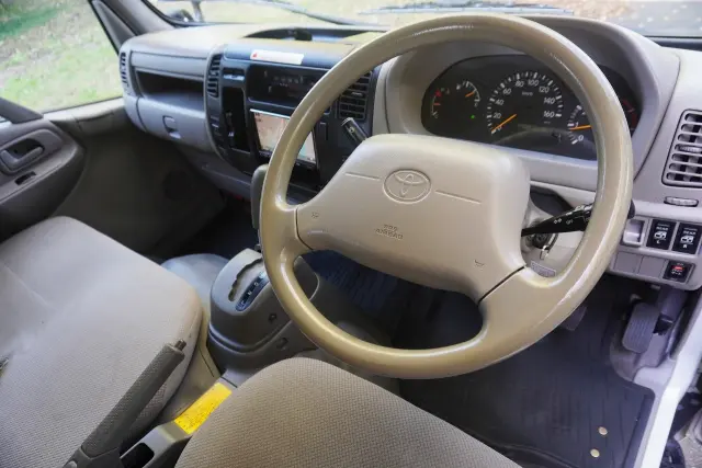 トヨタ ダイナ ADF-KDY281(4WD)の写真3