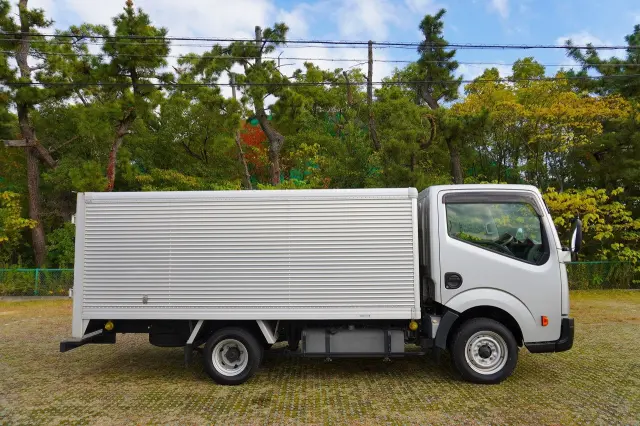 日産 アトラス TKG-SZ2F24(2WD)の写真6