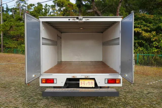 日産 アトラス TKG-SZ2F24(2WD)の写真15