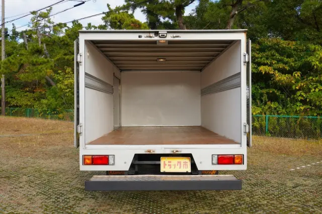 日産 アトラス TKG-SZ2F24(2WD)の写真16