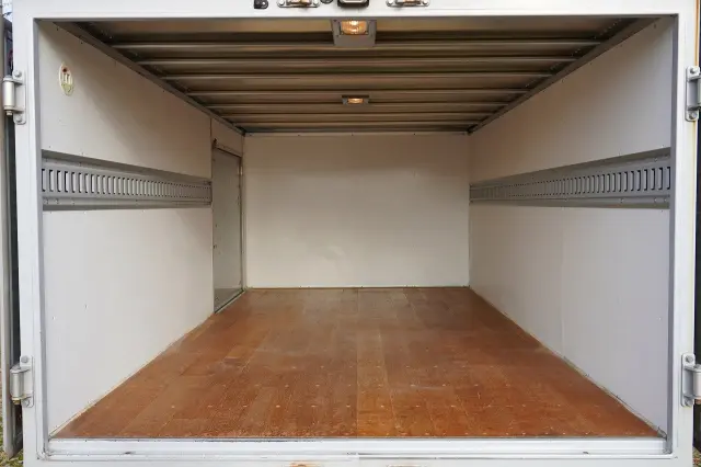 日産 アトラス TKG-SZ2F24(2WD)の写真17