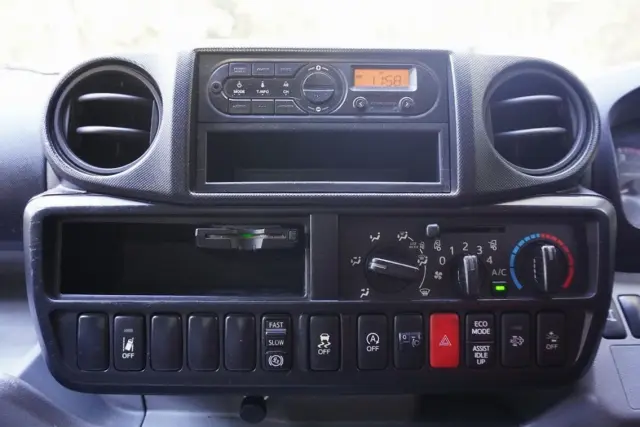 日野 デュトロ TKG-XZU610T(2WD)の写真45