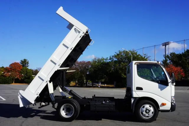 トヨタ ダイナ TKG-XZU620D(2WD)の写真17