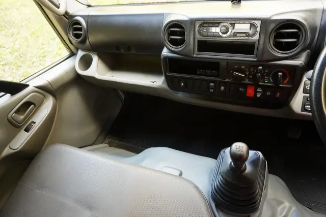 トヨタ ダイナ TKG-XZU620D(2WD)の写真44